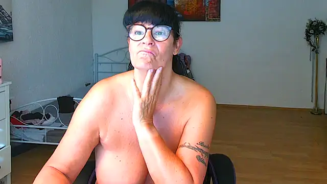Sylly online show from July 17, 2026, 6:54 am