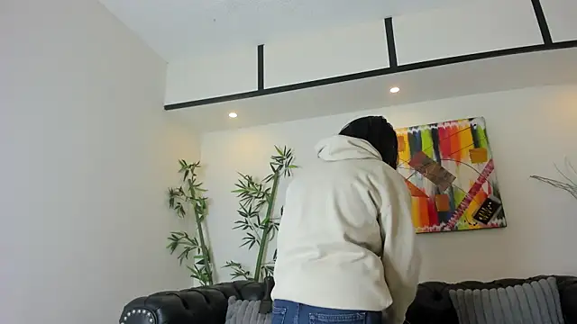 Emily bruss online show from May 16, 2026, 7:24 pm