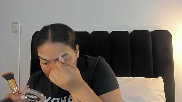 Snapshot of Amaranoir- chatting on February 28, 2026, 8:08 pm Amaranoir- online show from February 28, 2026, 8:08 pm