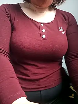 Ladyly99 online show from March 5, 2026, 6:21 am