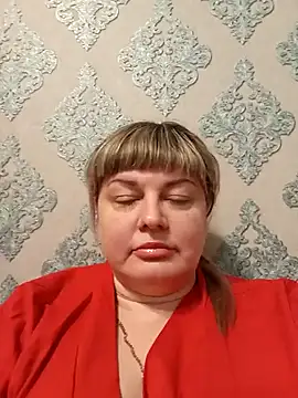 KristinaLowq online show from February 5, 2026, 5:42 pm