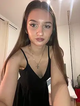 Snapshot of Green_eyes_lady chatting on February 10, 2026, 3:22 pm Green eyes lady online show from February 10, 2026, 3:22 pm