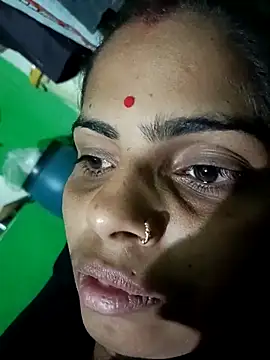 Snapshot of Priyakoli4568 chatting on April 12, 2026, 5:49 pm Priyakoli4568 online show from April 12, 2026, 5:49 pm