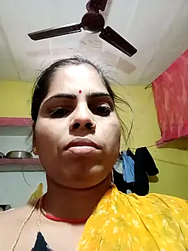 Snapshot of Priyakoli4568 chatting on February 18, 2026, 4:21 am Priyakoli4568 online show from February 18, 2026, 4:21 am