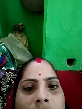 Snapshot of Priyakoli4568 chatting on April 12, 2026, 5:44 am Priyakoli4568 online show from April 12, 2026, 5:44 am