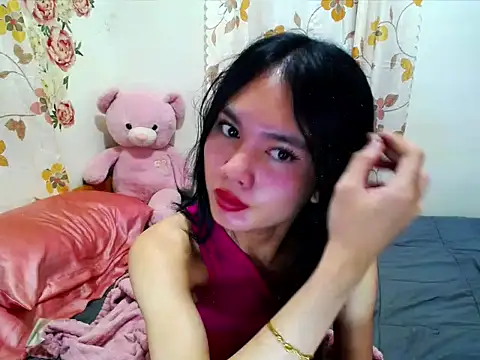 devine goddess online show from April 9, 2026, 8:04 pm