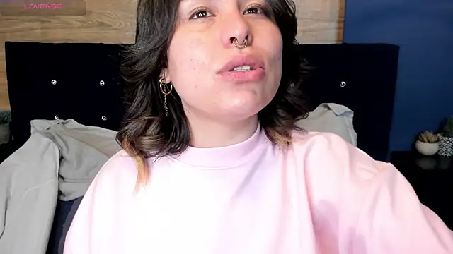 Kennya Rodriguez online show from February 27, 2025, 10:44 am