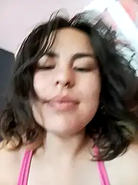 Kennya Rodriguez online show from March 2, 2025, 5:44 am