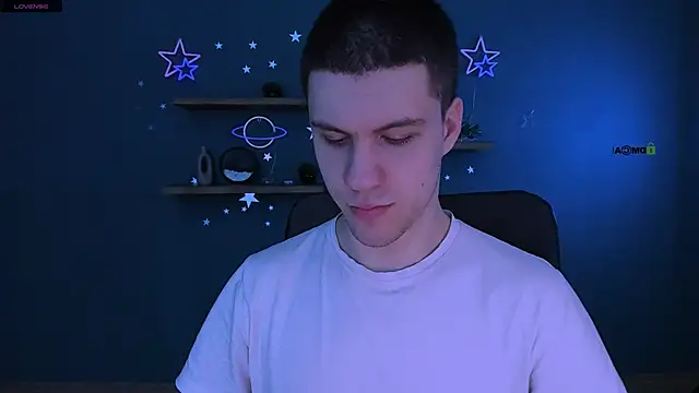 Snapshot of neo_raze chatting on March 21, 2026, 8:02 pm neo raze online show from March 21, 2026, 8:02 pm