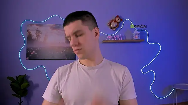 Snapshot of neo_raze chatting on March 19, 2026, 7:36 pm neo raze online show from March 19, 2026, 7:36 pm