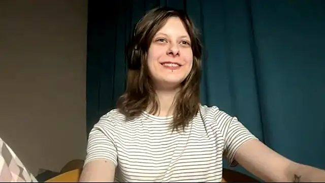 Love Only Sofia online show from February 5, 2026, 4:03 pm