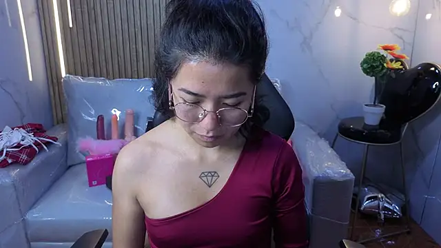 Snapshot of Lynn_turner chatting on March 9, 2026, 12:52 pm Lynn turner online show from March 9, 2026, 12:52 pm