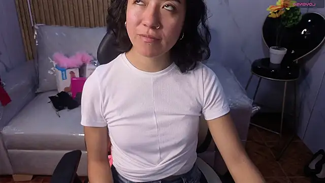 Snapshot of Lynn_turner chatting on February 19, 2026, 1:08 pm Lynn turner online show from February 19, 2026, 1:08 pm