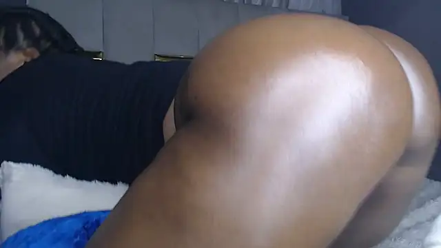 Snapshot of hotassxx95 chatting on March 18, 2026, 7:04 pm hotassxx95 online show from March 18, 2026, 7:04 pm