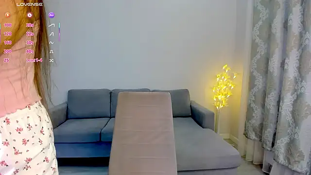 mayameilin online show from February 12, 2026, 1:11 pm