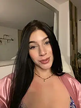 Snapshot of _HannahFox_ chatting on July 2, 2026, 3:45 am HannahFox online show from July 2, 2026, 3:45 am