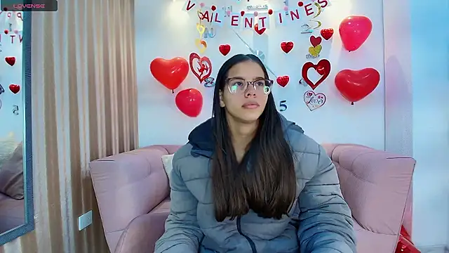 Luna Millers online show from February 22, 2026, 12:51 pm