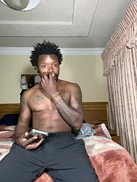 Snapshot of -HIIM- chatting on July 16, 2026, 8:17 pm -HIIM- online show from July 16, 2026, 8:17 pm