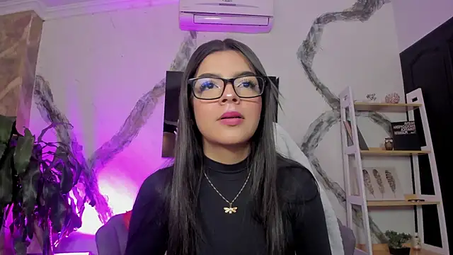 KarelyMitchel online show from February 22, 2026, 1:35 pm