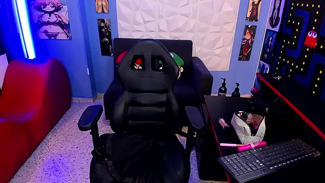 Red Deevil online show from March 4, 2026, 10:28 pm