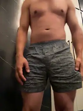 Snapshot of tonyxx000 chatting on February 17, 2026, 4:59 pm tonyxx000 online show from February 17, 2026, 4:59 pm