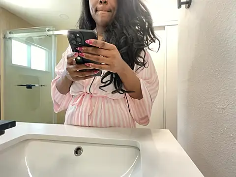 Anadia Starr online show from April 27, 2026, 11:47 pm