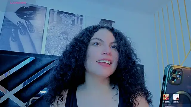 Zoe-yanin online show from April 30, 2026, 6:59 pm