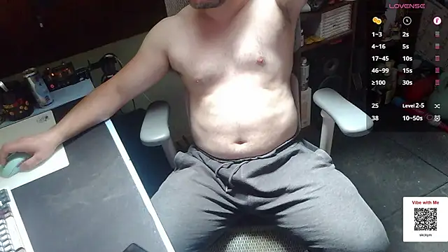 under the desk40 online show from June 2, 2026, 12:38 pm