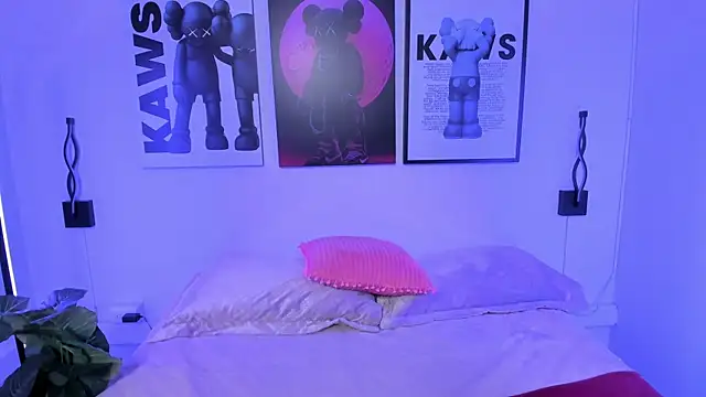 Maddie Rosee online show from March 17, 2026, 3:31 am