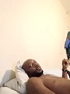 Snapshot of StrangeModel45 chatting on February 21, 2026, 5:20 am StrangeModel45 online show from February 21, 2026, 5:20 am