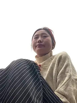 ngoccc-nga online show from February 17, 2026, 1:36 am