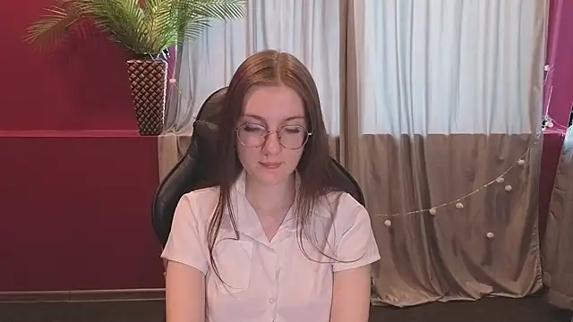 VixenLight online show from March 4, 2026, 3:03 am