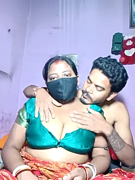 Snapshot of Fetish-Couple2 chatting on March 10, 2026, 8:46 pm Fetish-Couple2 online show from March 10, 2026, 8:46 pm