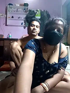 Snapshot of Fetish-Couple2 chatting on March 19, 2026, 10:26 am Fetish-Couple2 online show from March 19, 2026, 10:26 am