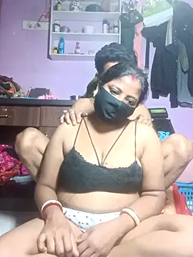 Snapshot of Fetish-Couple2 chatting on March 9, 2026, 11:03 am Fetish-Couple2 online show from March 9, 2026, 11:03 am