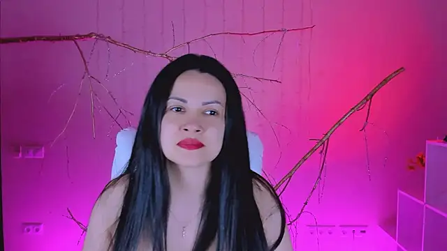 karolina robinson online show from February 1, 2026, 3:54 pm