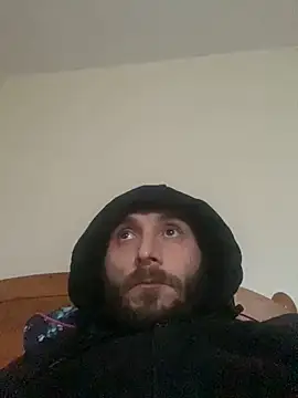 pezzerb7 online show from February 5, 2026, 4:03 pm