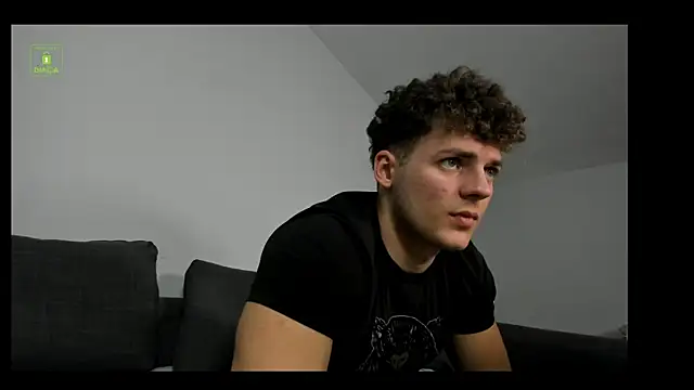 Snapshot of Loris_Garcia chatting on March 15, 2026, 5:42 pm Loris Garcia online show from March 15, 2026, 5:42 pm