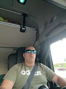 kipsy0 online show from May 14, 2026, 7:22 pm