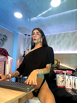 kylliefox  online show from September 25, 2025, 1:17 pm