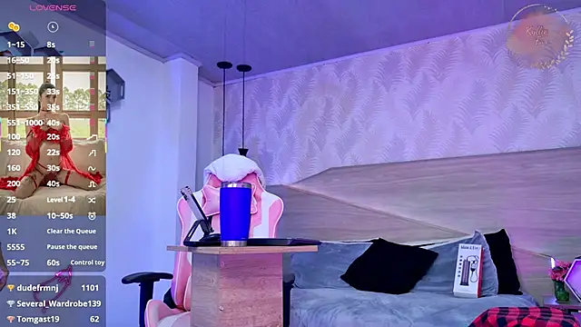 kylliefox  online show from July 28, 2026, 4:16 pm