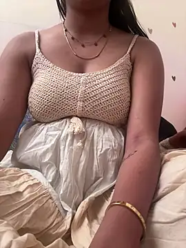 kavyababy00 online show from March 6, 2026, 9:15 am