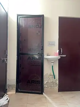 kavyababy00 online show from February 28, 2026, 5:40 am