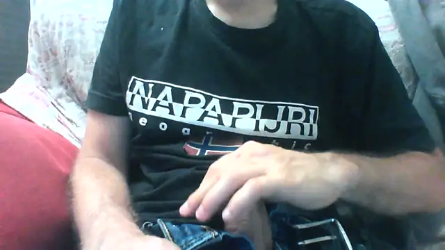 Snapshot of andre_italy chatting on June 4, 2026, 9:08 pm andre italy online show from June 4, 2026, 9:08 pm