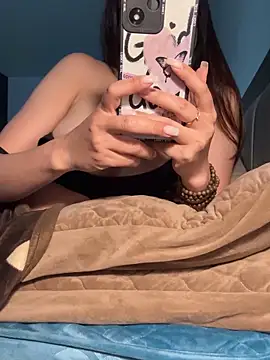 Kari8386 online show from March 11, 2026, 7:02 am