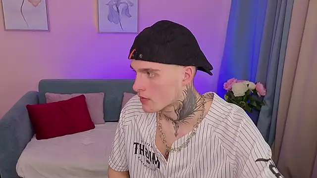 LucassMorgan online show from February 18, 2026, 1:29 pm