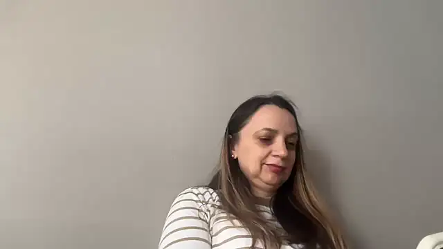 ShyFlameLive online show from May 11, 2026, 4:26 pm