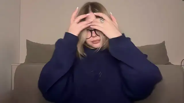 Ophelia Ritz online show from March 23, 2026, 10:53 pm