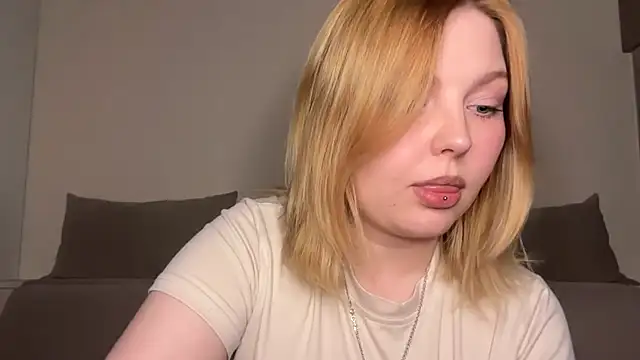 Ophelia Ritz online show from May 23, 2026, 8:52 pm