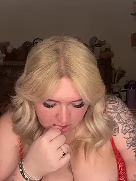 TwoWayT xx online show from February 15, 2026, 12:00 am